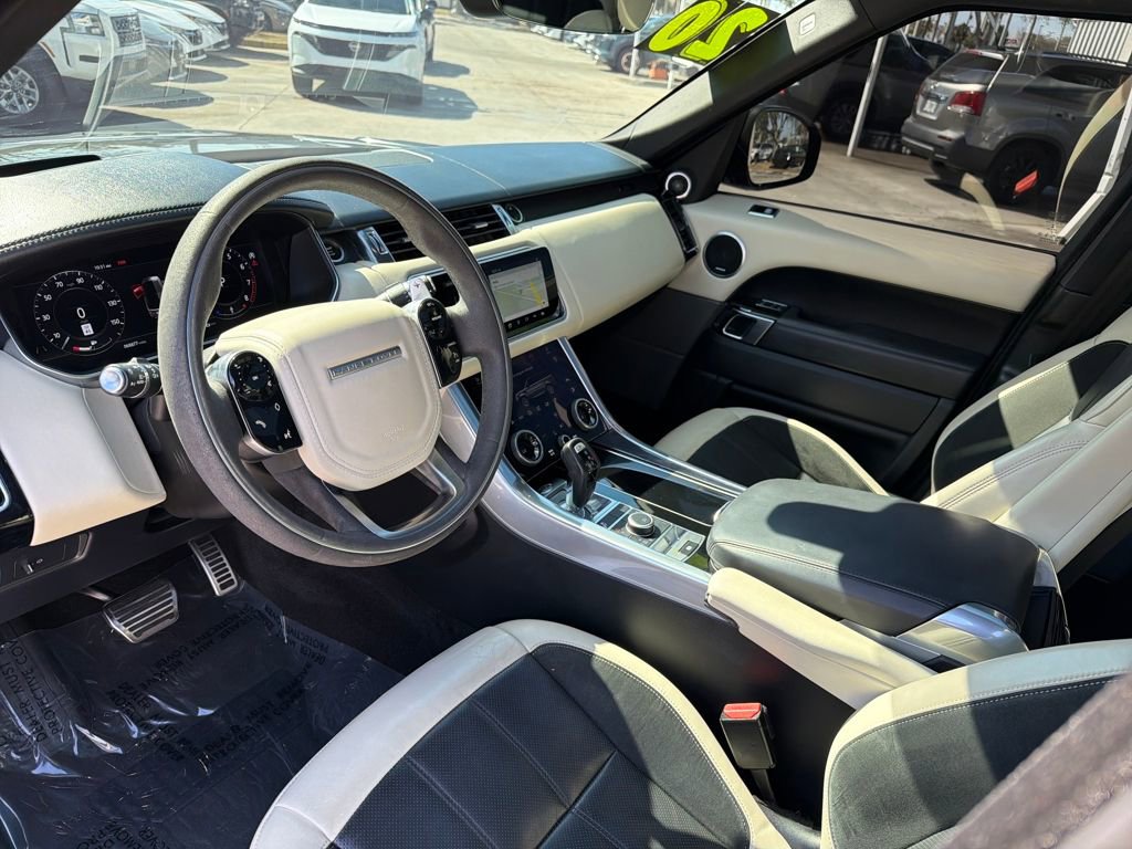 Used 2020 Land Rover Range Rover Sport HST image 12