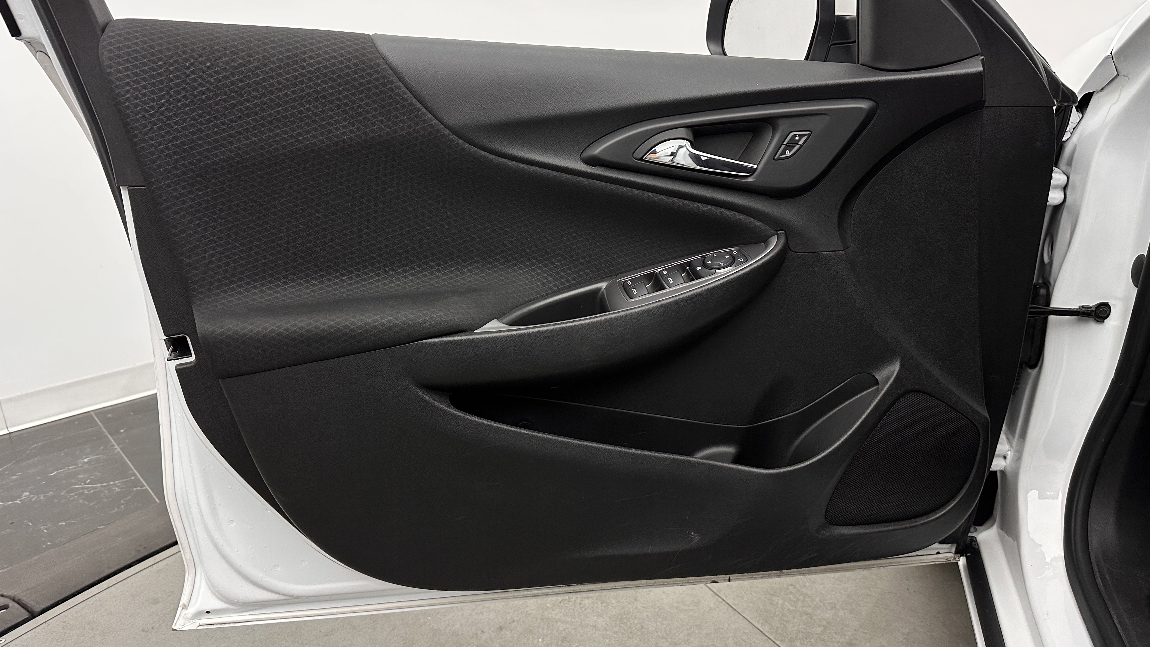 Used 2024 Chevrolet Malibu LT FWD image 10