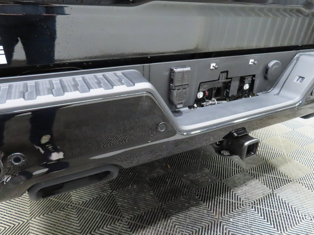 Used 2025 Chevrolet Silverado 1500 High Country w/ Midnight Edition image 47