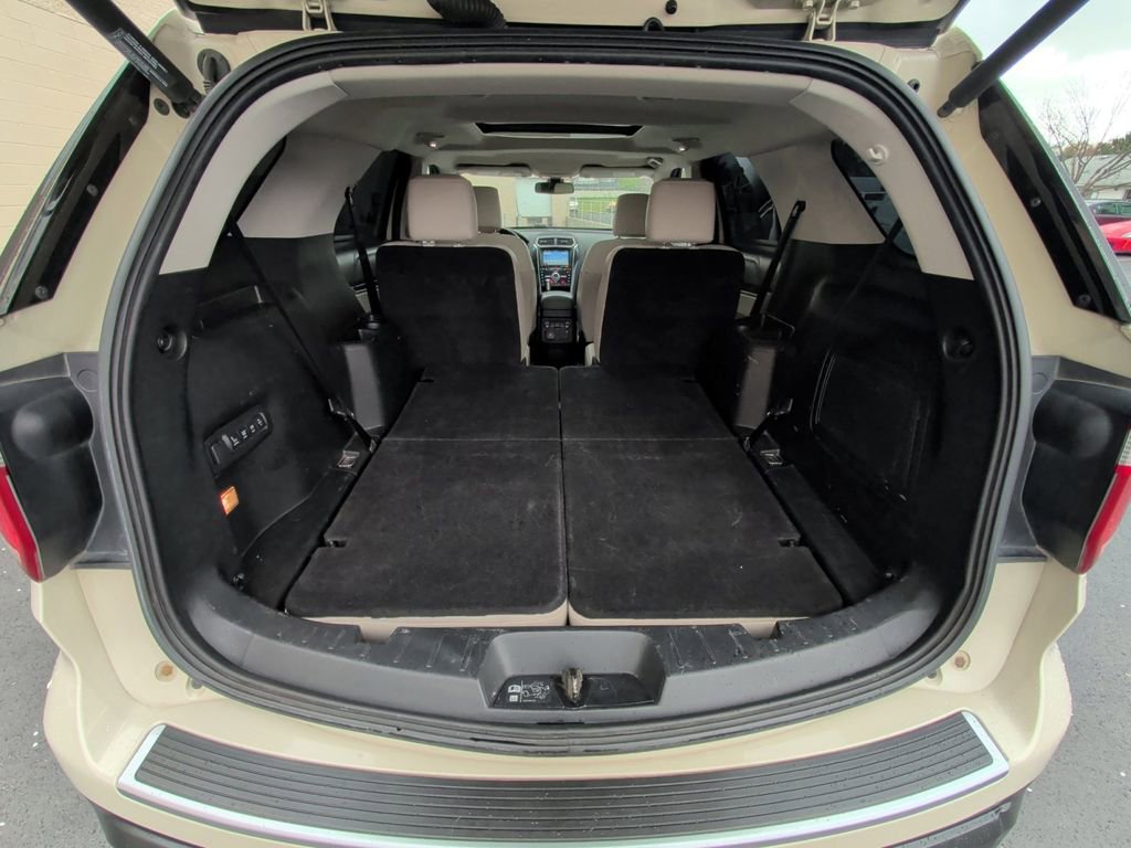Used 2018 Ford Explorer Platinum AWD/4WD image 18