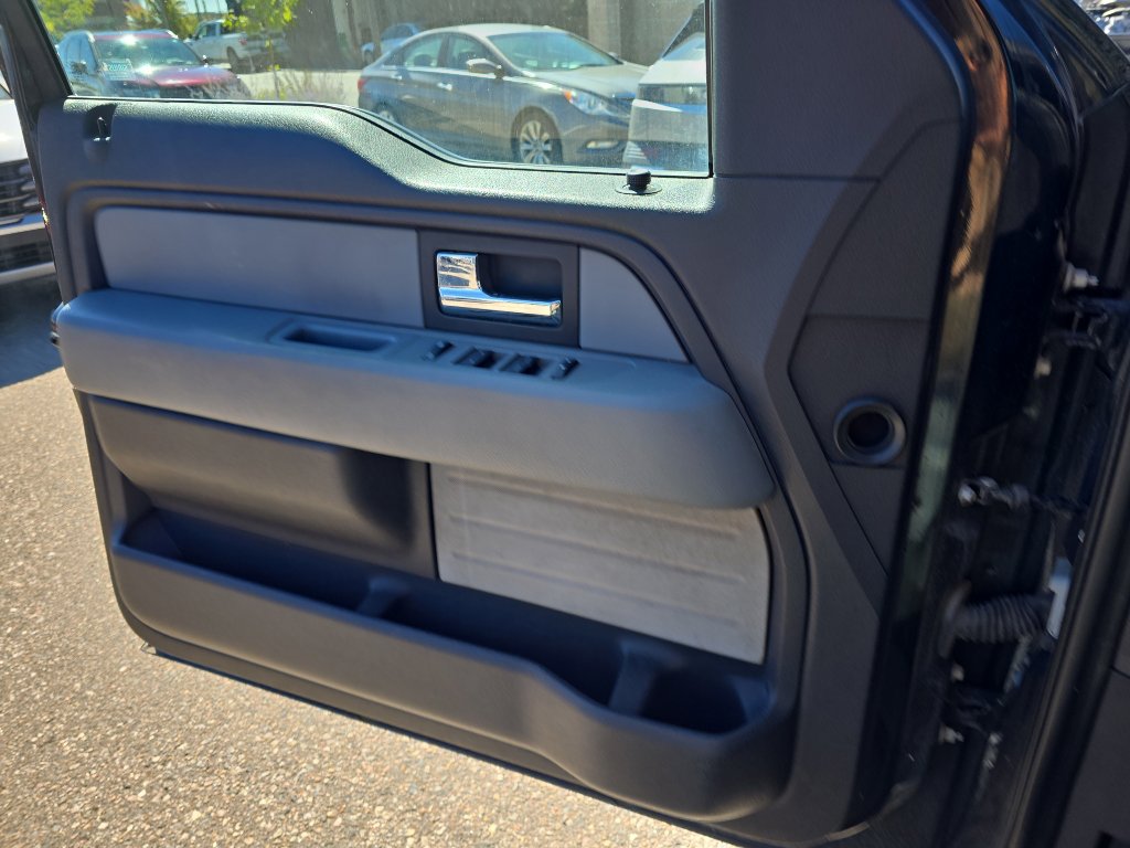 Used 2013 Ford F150 XLT w/ Mid Equipment Group image 19