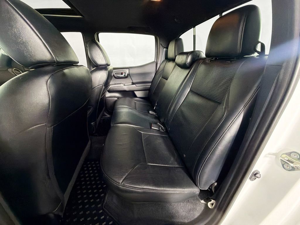 Used 2019 Toyota Tacoma TRD Sport image 25