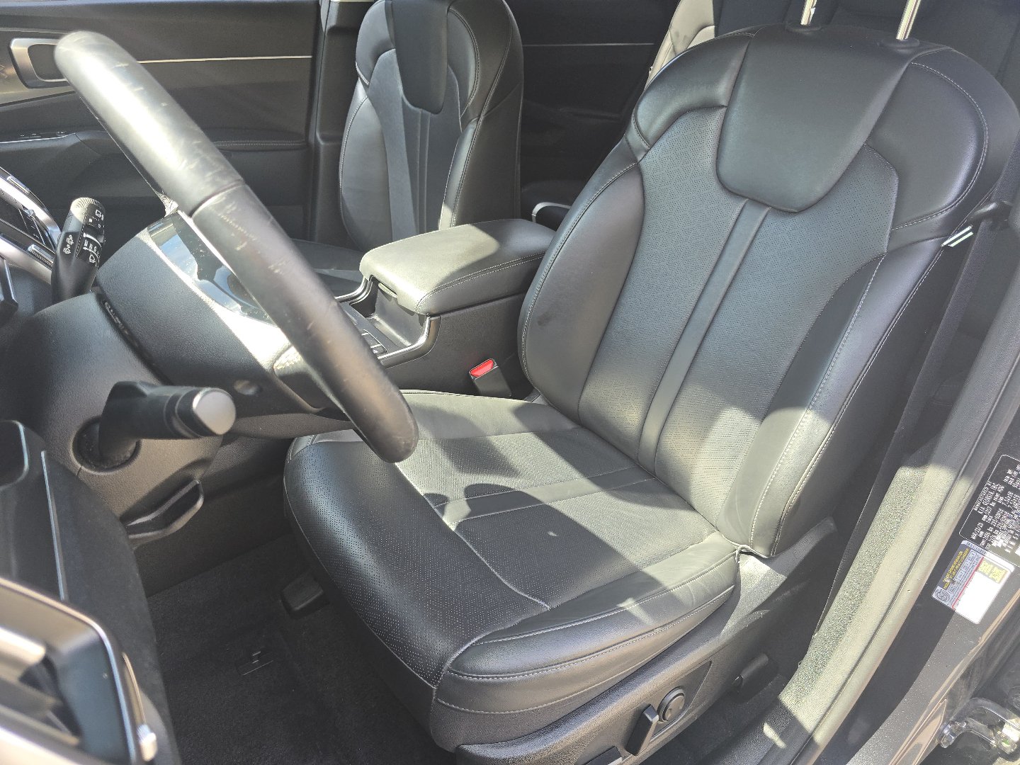 Used 2023 Kia Sorento S FWD image 23