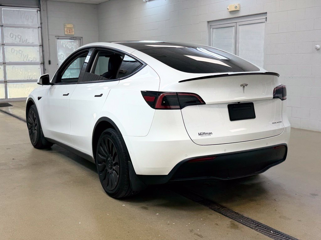 Used 2022 Tesla Model Y Long Range AWD/4WD image 7