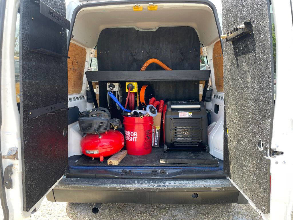 Used 2013 Ford Transit Connect XL image 16