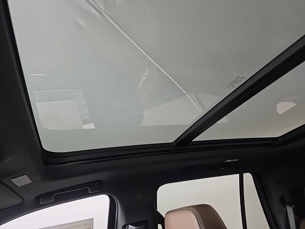 New 2026 Chevrolet Tahoe High Country w/ Sun And Tow Package image 30