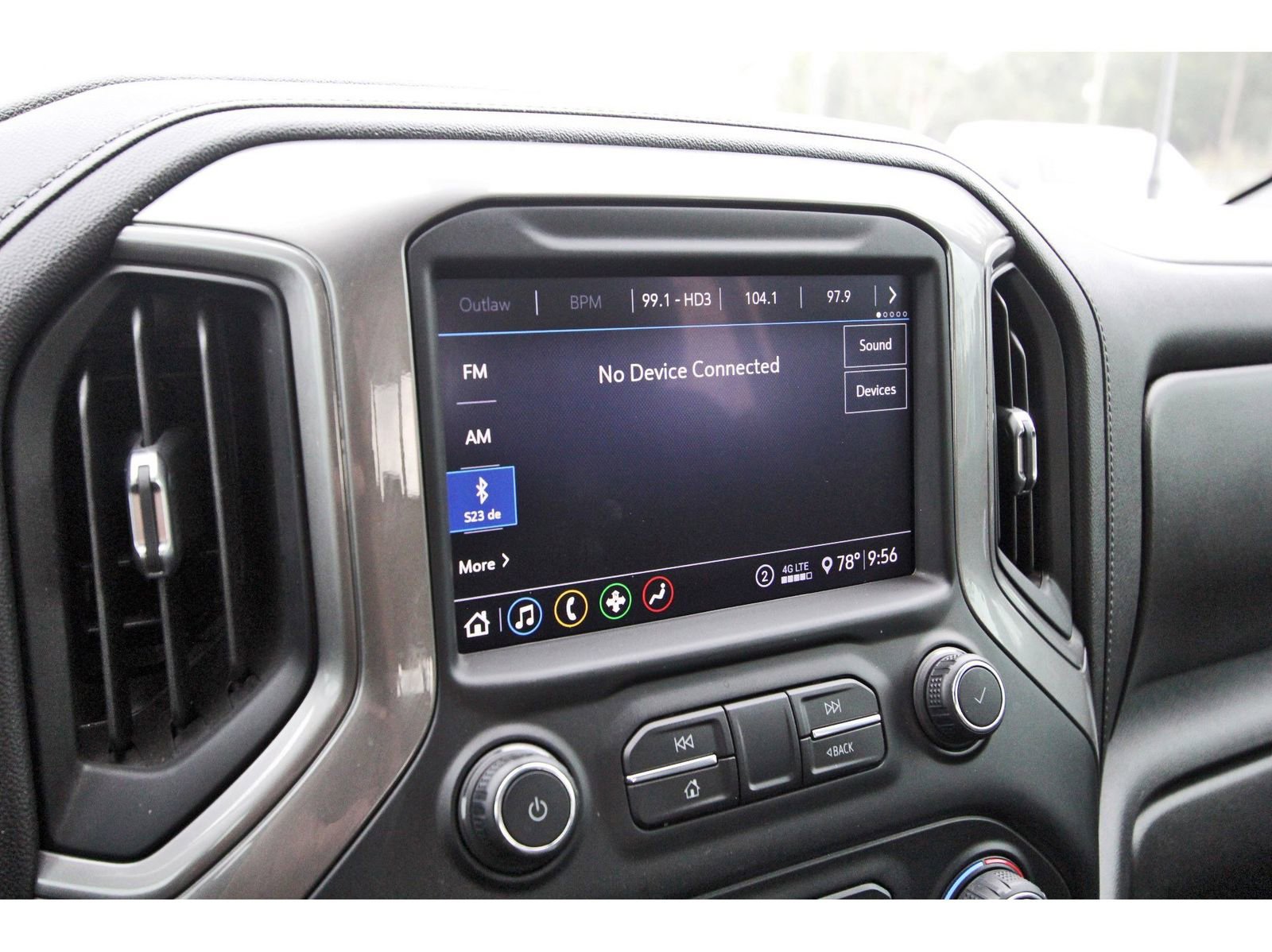 Used 2020 Chevrolet Silverado 1500 RST w/ Texas Edition image 21