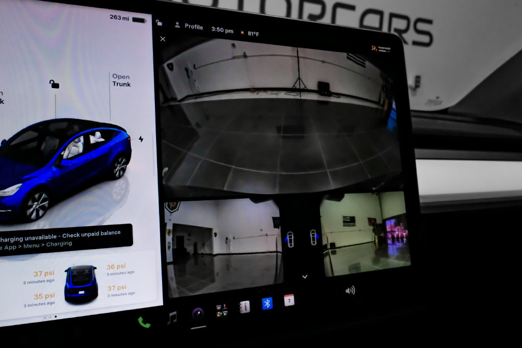 Used 2023 Tesla Model Y Long Range AWD/4WD image 26