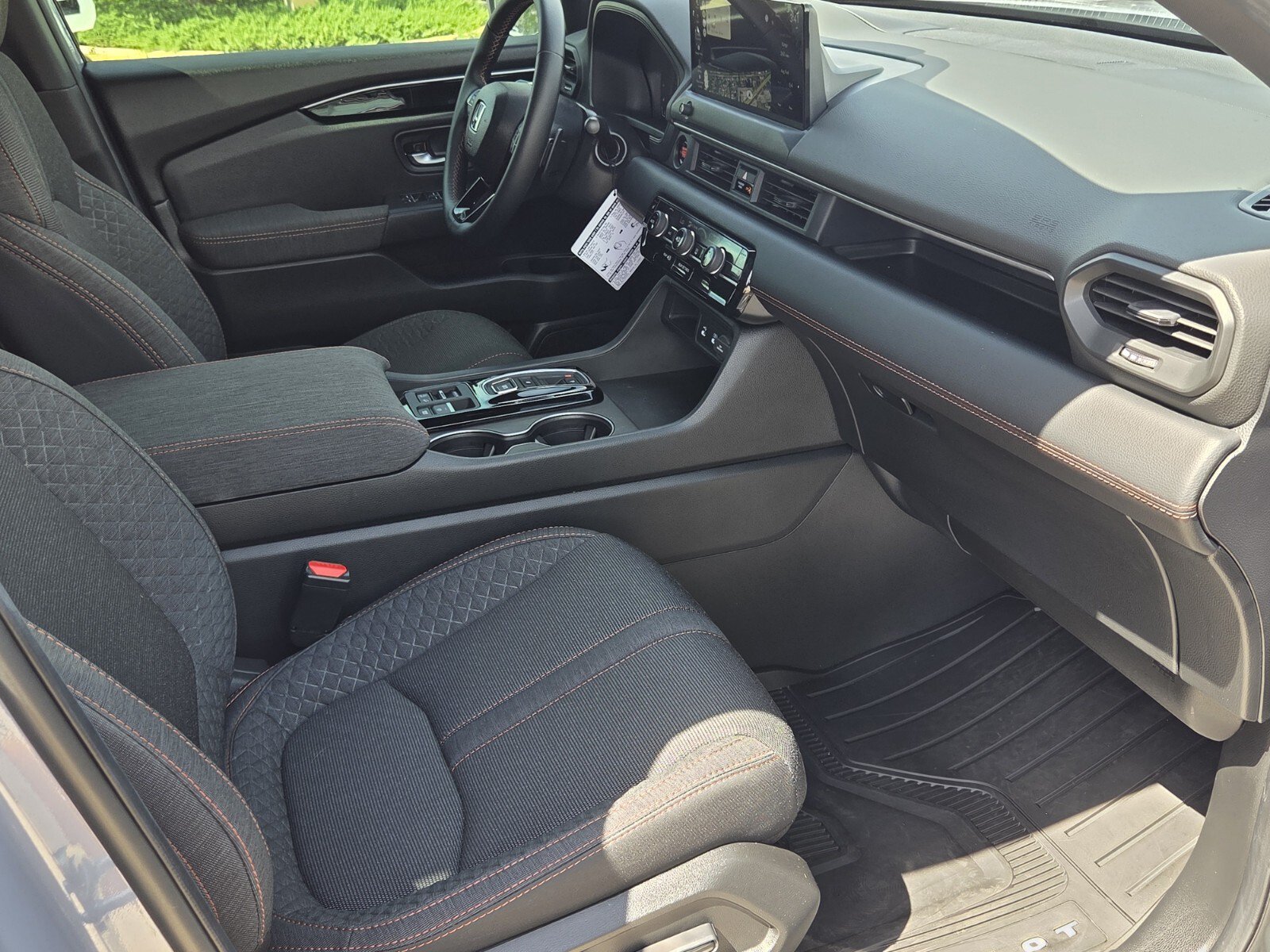 Used 2026 Honda Pilot Sport image 12