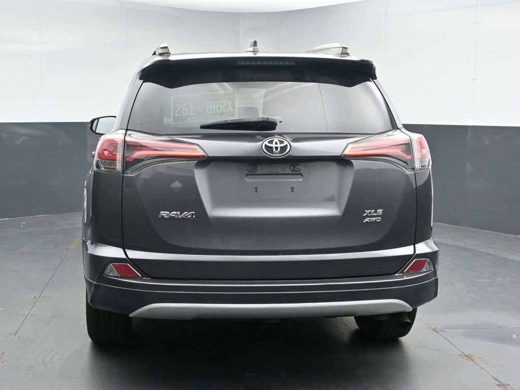 Used 2017 Toyota RAV4 XLE AWD/4WD image 7