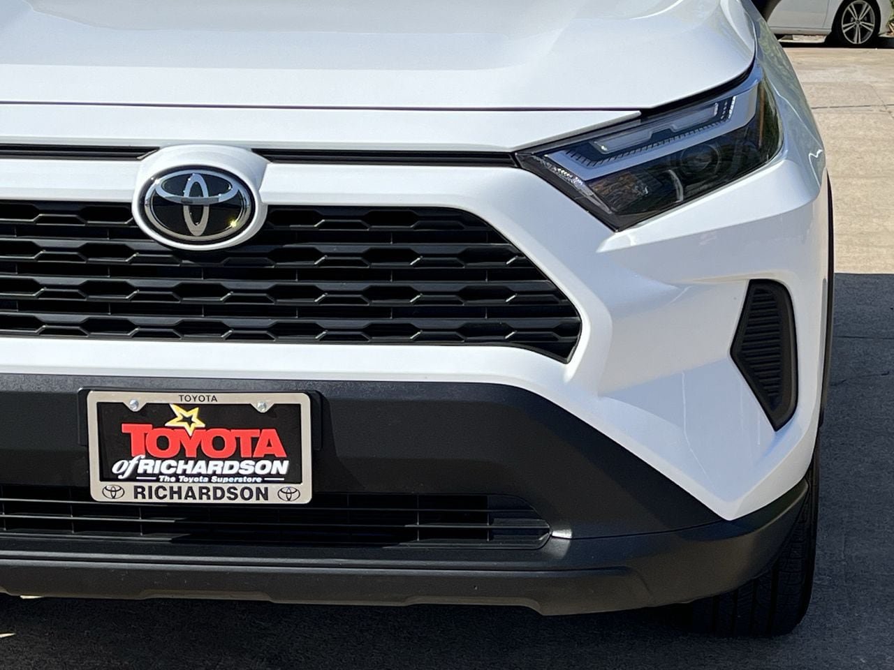 Used 2025 Toyota RAV4 XLE AWD/4WD image 8