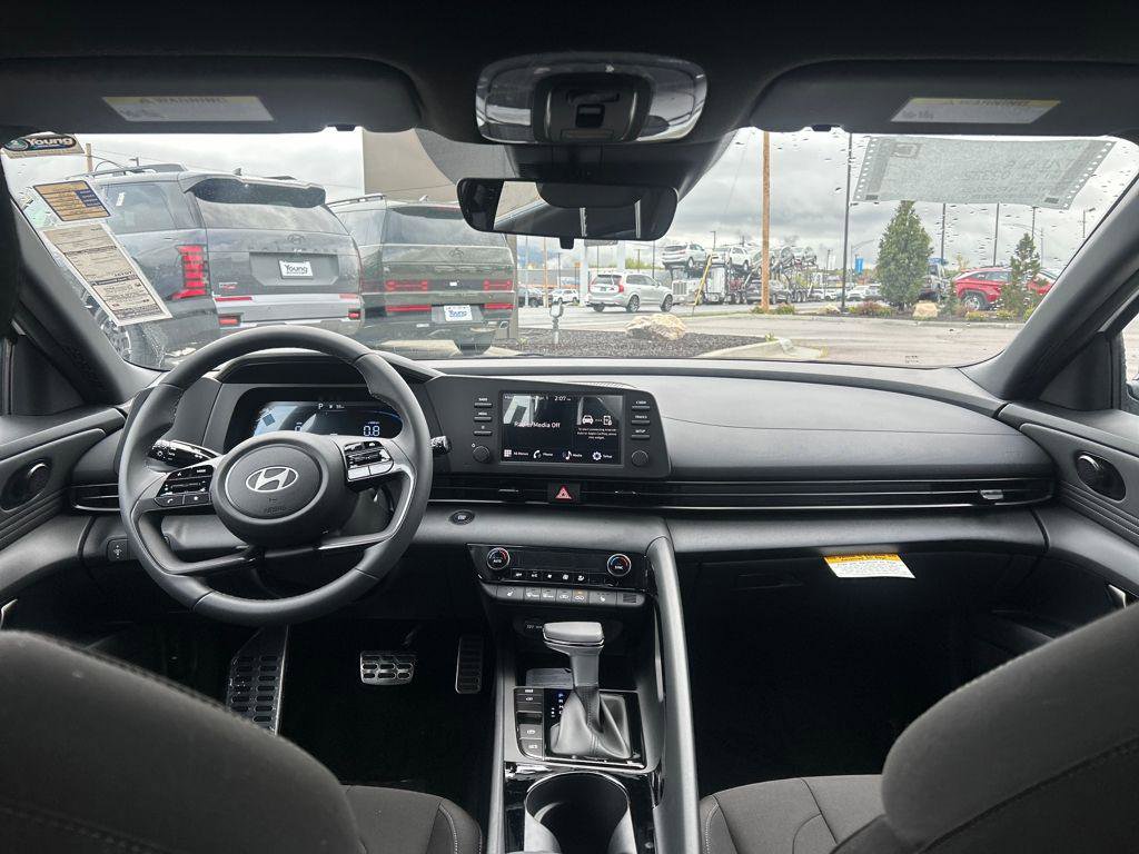 New 2026 Hyundai Elantra SEL Sport Premium image 12