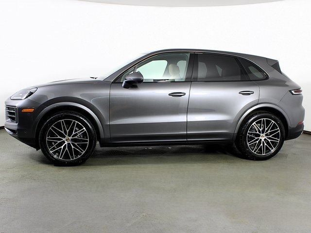 New 2025 Porsche Cayenne image 2