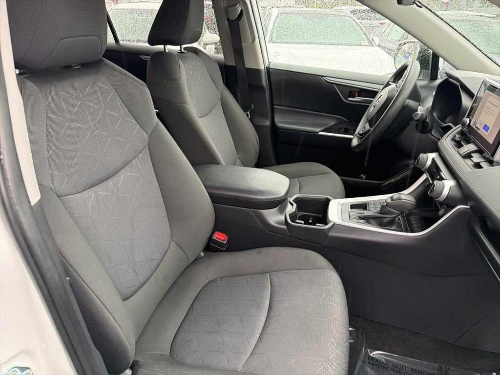 Certified 2025 Toyota RAV4 XLE AWD/4WD image 11