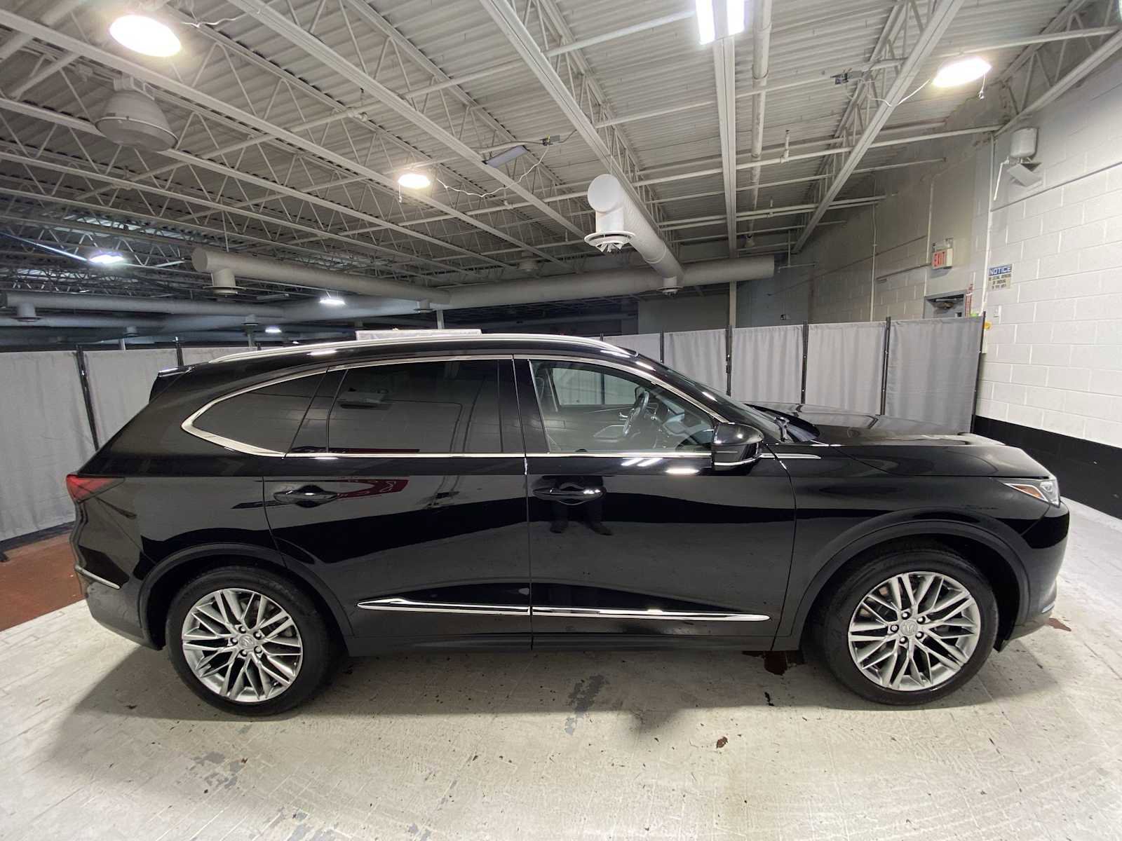 Certified 2023 Acura MDX SH-AWD w/ Advance Package image 27