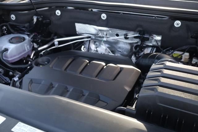 New 2026 Volkswagen Atlas Cross Sport SE image 22