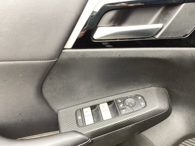 Used 2023 Mitsubishi Outlander SE image 24