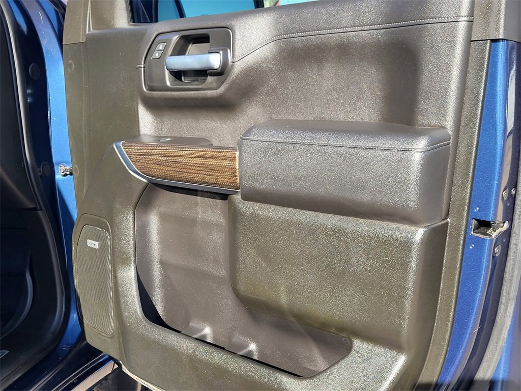 Used 2021 Chevrolet Silverado 1500 LT Trail Boss w/ Convenience Package II image 17