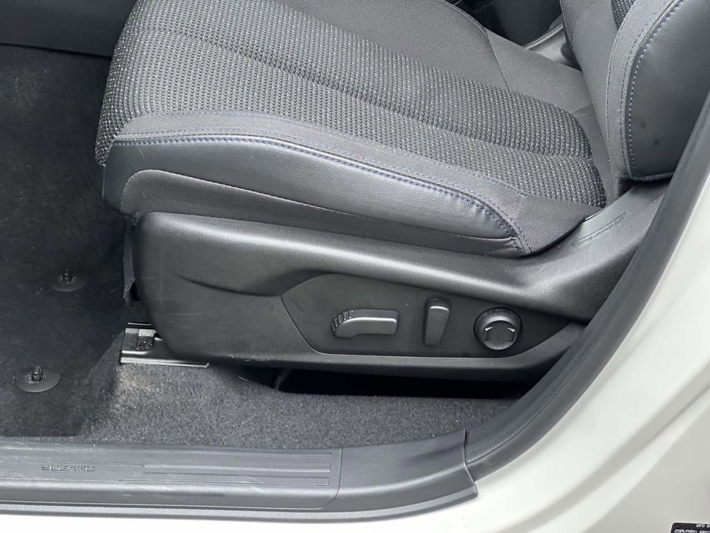 Used 2025 Subaru Forester Premium image 14