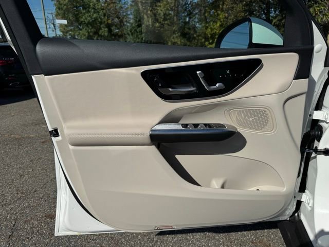 Used 2026 Mercedes-Benz GLC 300 4MATIC image 19