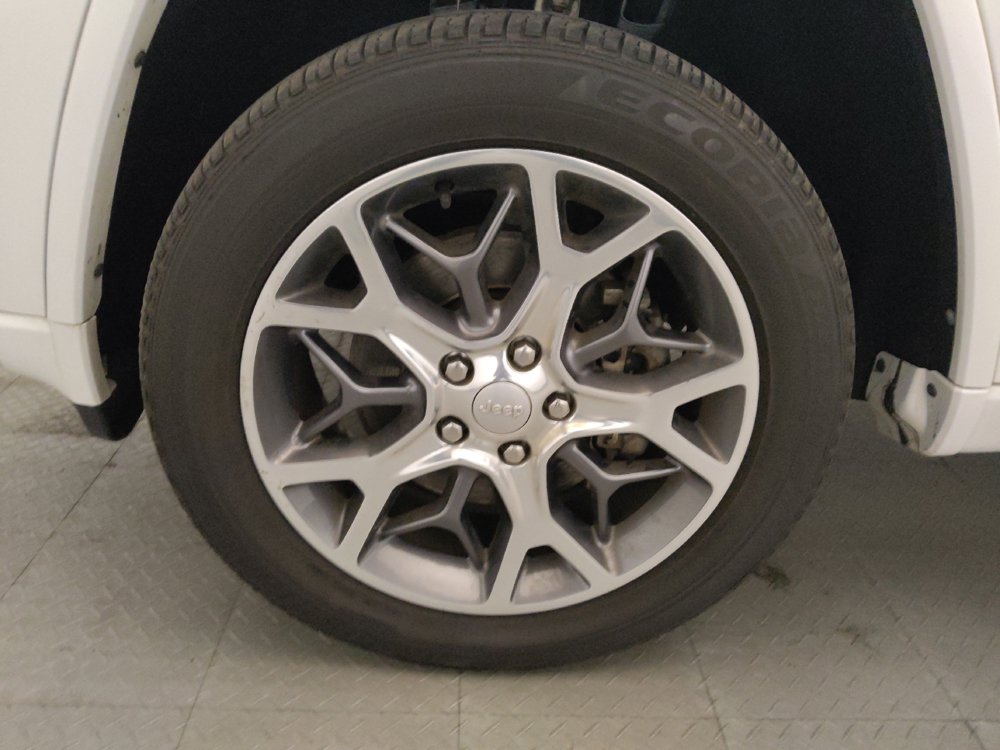 Used 2021 Jeep Grand Cherokee Overland AWD/4WD image 31
