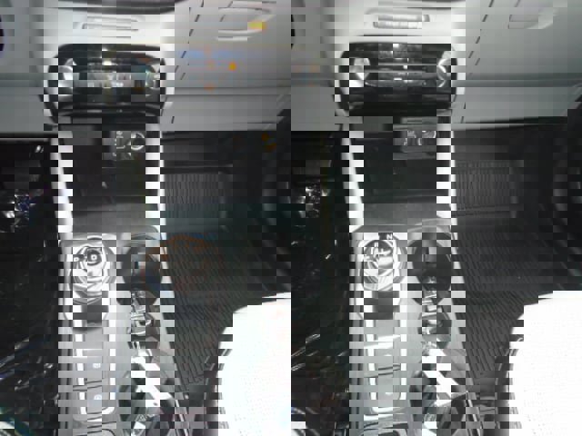 Used 2025 Ford Escape Platinum image 16