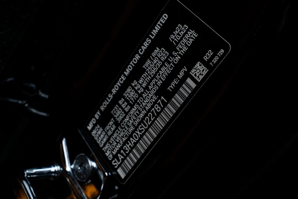 Used 2025 Rolls-Royce Cullinan AWD/4WD image 61