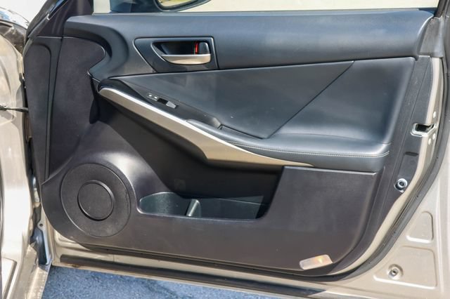 Used 2018 Lexus IS 300 AWD w/ Comfort Package image 16