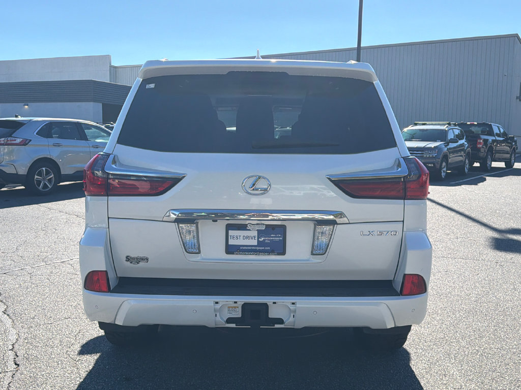 Used 2017 Lexus LX 570 4WD w/ Luxury Package image 6