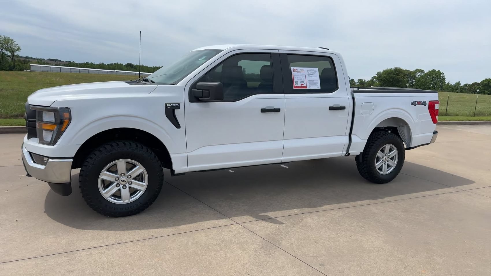Used 2023 Ford F150 XL w/ XL Chrome Appearance Package AWD/4WD image 5