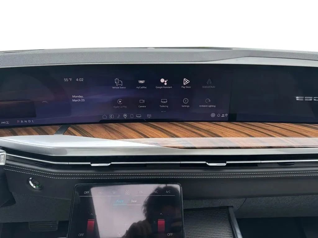 New 2026 Cadillac Escalade ESV Platinum Sport w/ LPO, ONYX Package image 28