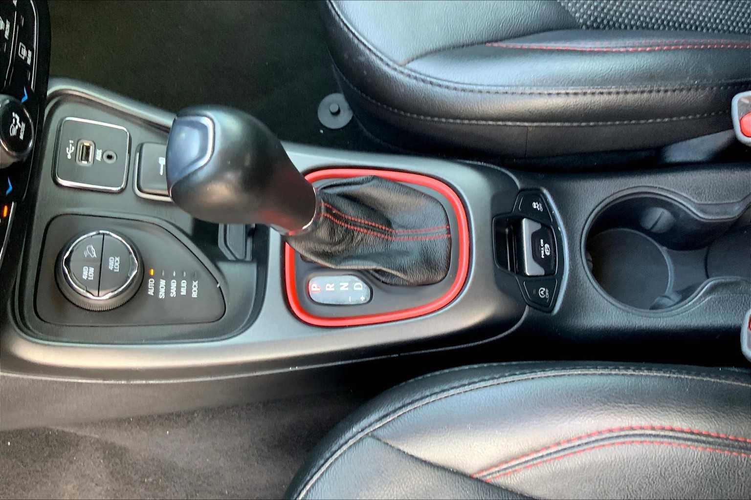 Used 2021 Jeep Compass Trailhawk image 15