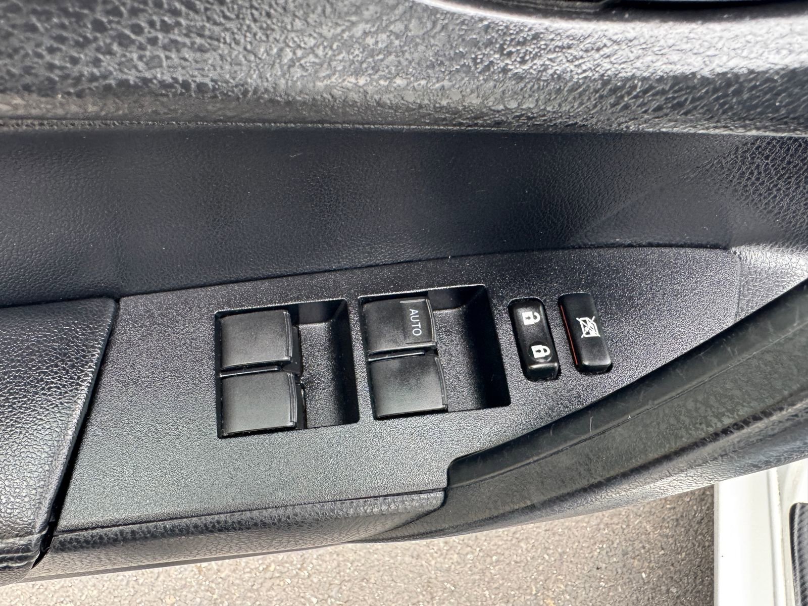 Used 2015 Toyota Corolla S FWD image 13