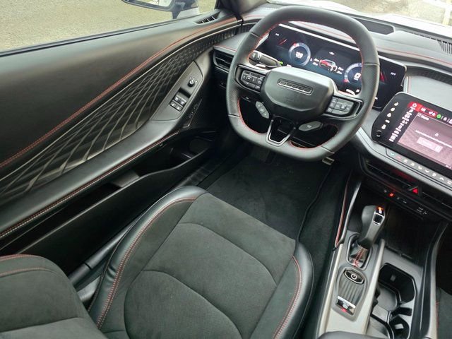 Used 2024 Dodge Charger Daytona Scat Pack w/ Plus Group AWD/4WD image 28