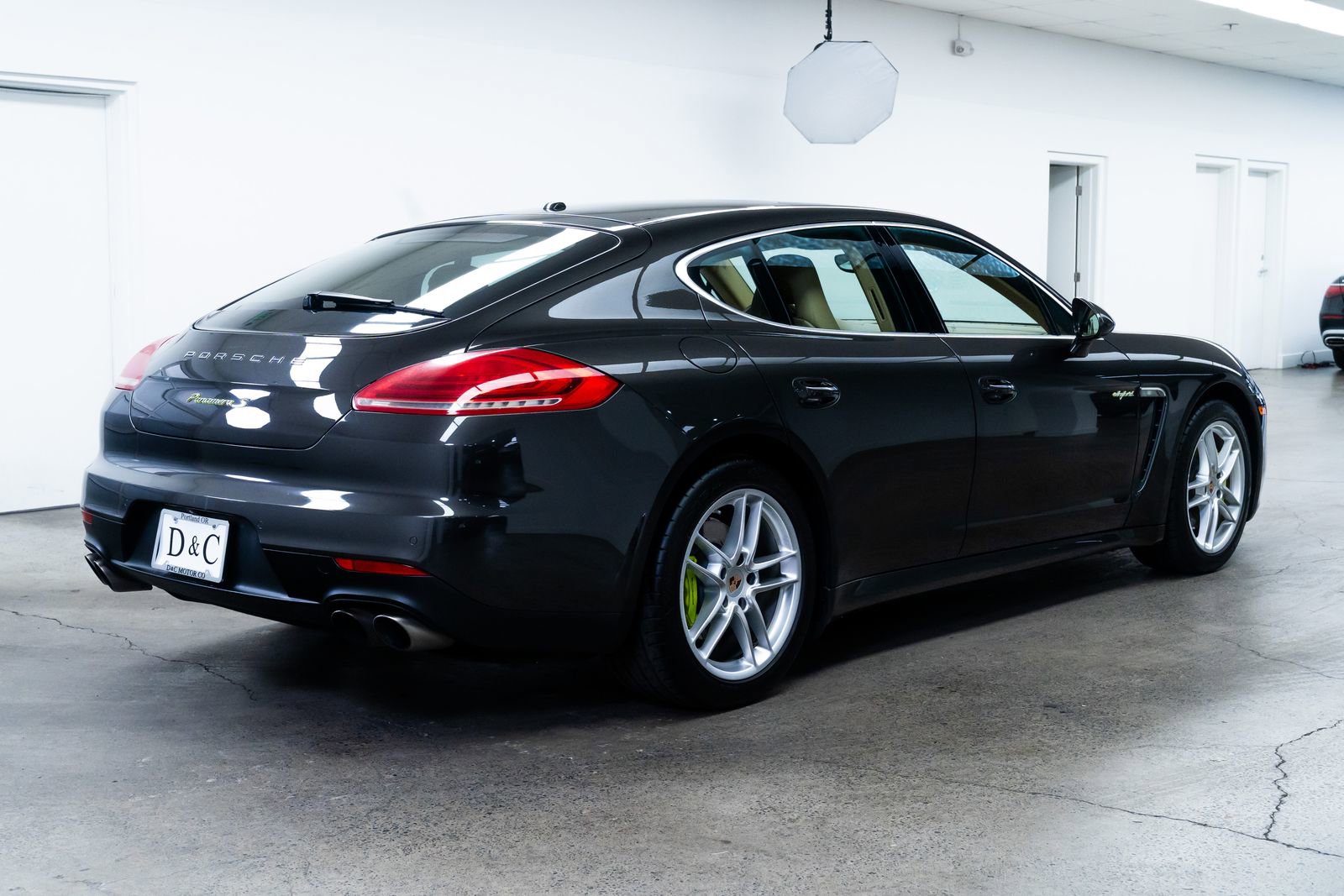 Used 2014 Porsche Panamera S image 6