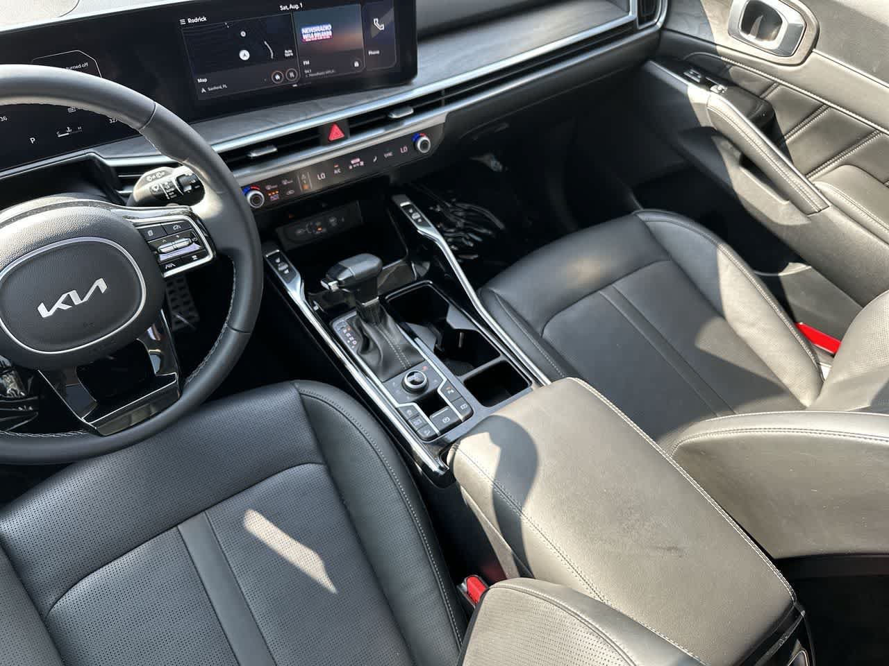Used 2024 Kia Sorento SX AWD/4WD image 24