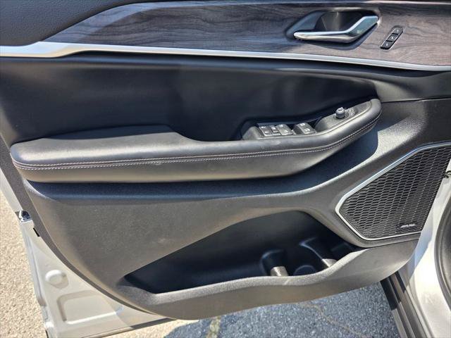 Certified 2024 Jeep Grand Cherokee Limited 4xe AWD/4WD image 13