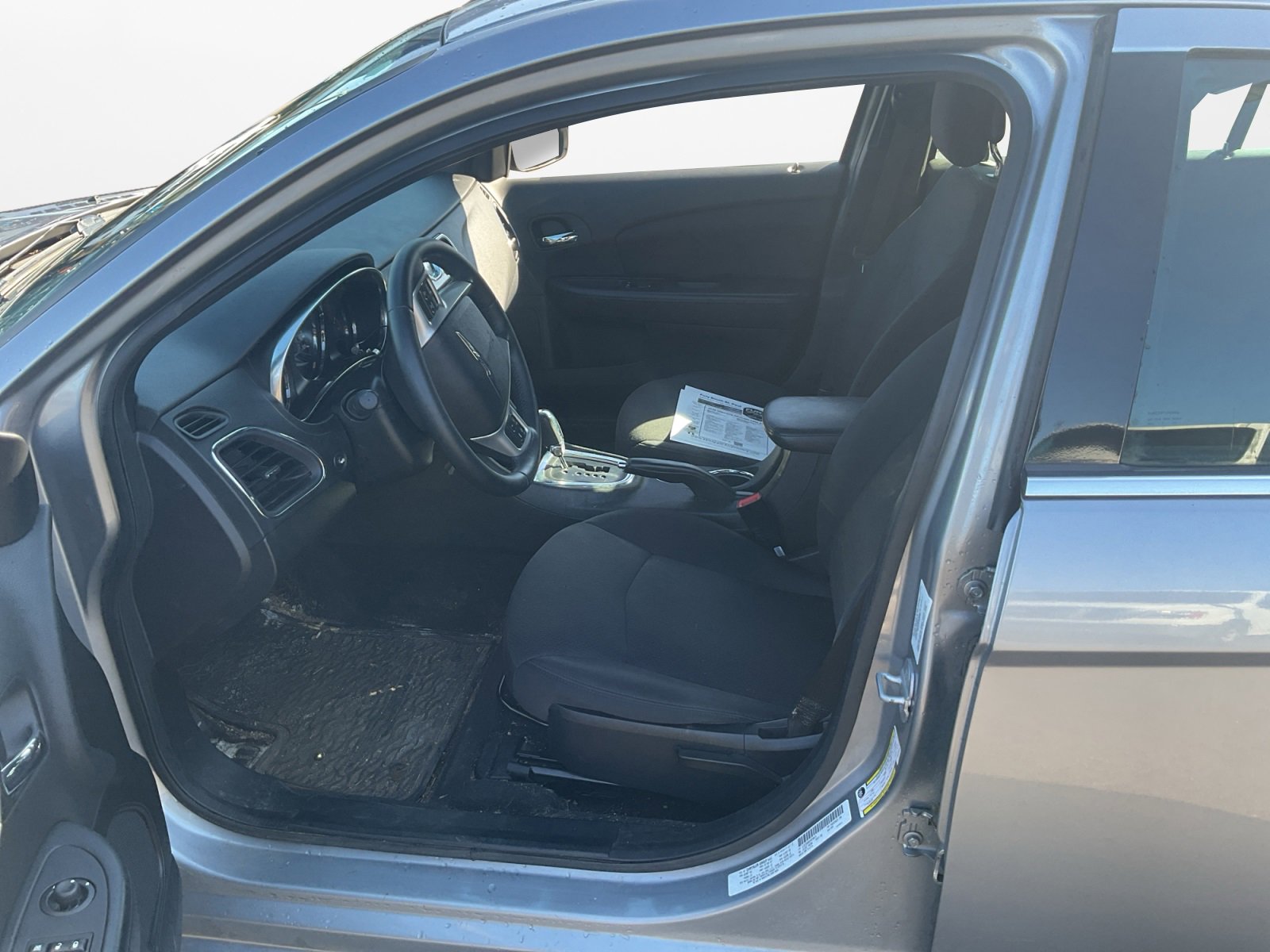 Used 2013 Chrysler 200 Touring image 9