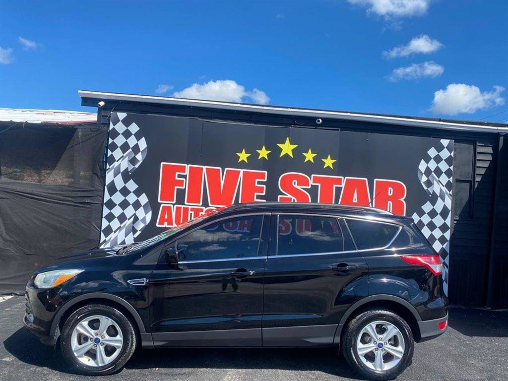 Used 2016 Ford Escape SE w/ Equipment Group 201A FWD image 4