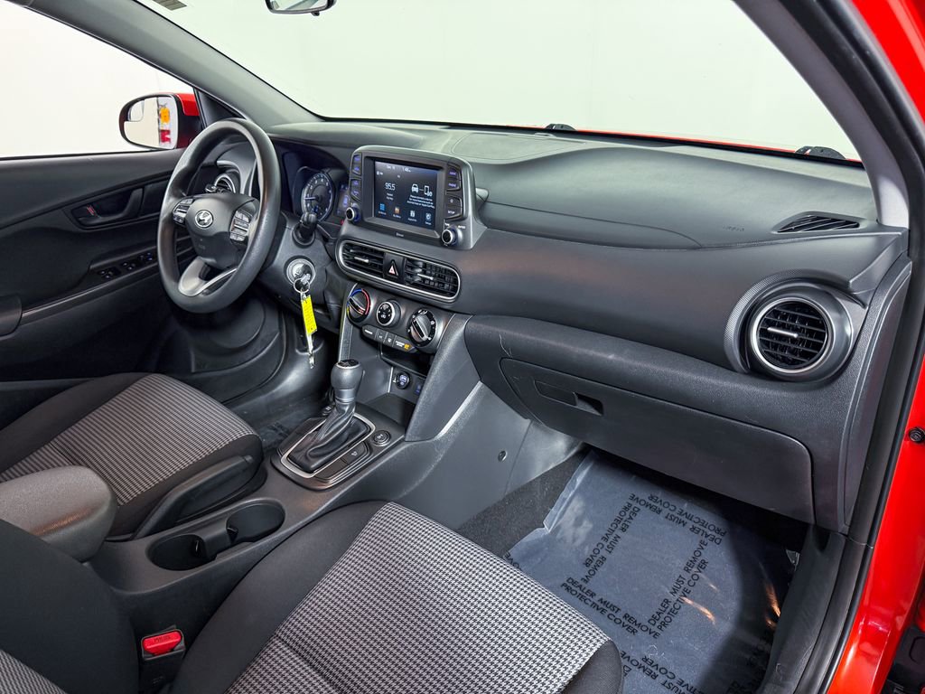 Used 2020 Hyundai Kona SE image 12