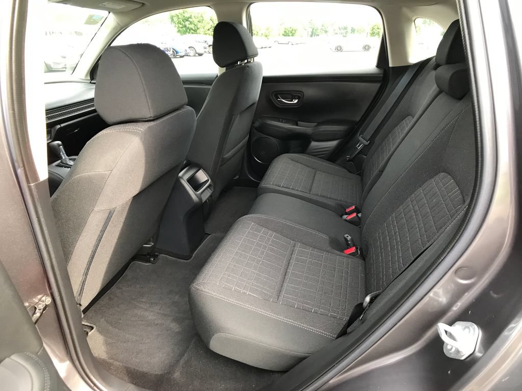 Certified 2023 Honda HR-V LX image 9