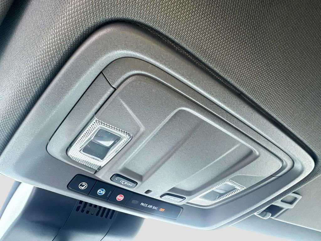 Used 2024 GMC Sierra 1500 Elevation image 10