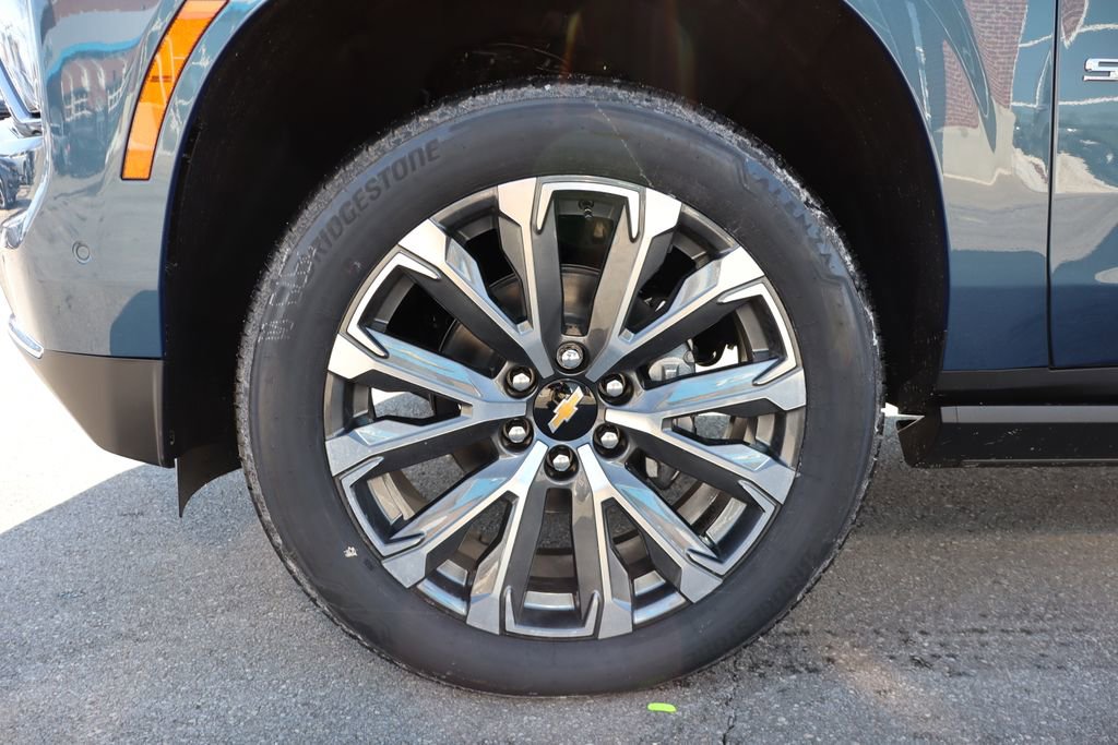New 2026 Chevrolet Suburban High Country image 30