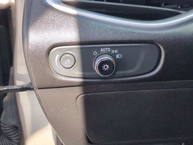 Used 2025 Chevrolet Malibu LT FWD image 23