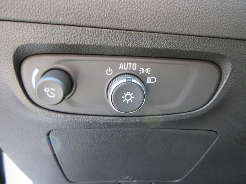 Certified 2024 Buick Encore GX Sport Touring w/ Comfort Package FWD image 24