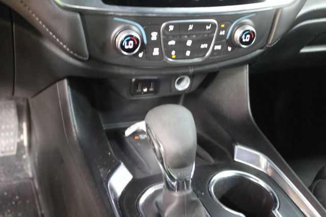Used 2024 Chevrolet Traverse LT AWD/4WD image 19