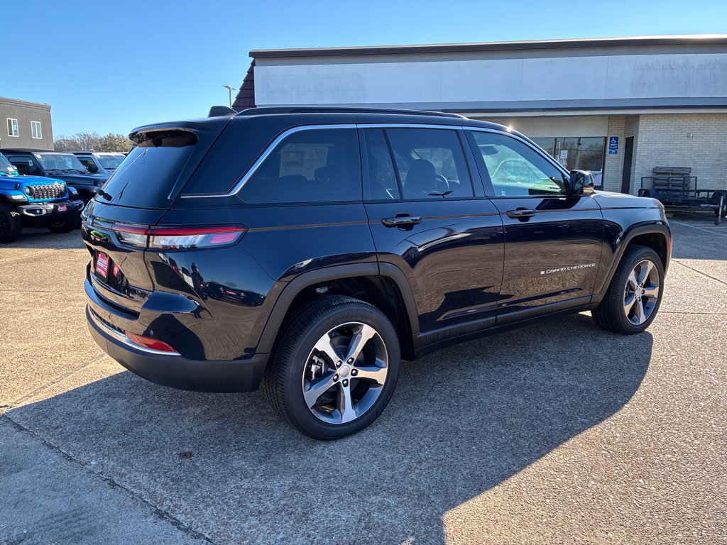 New 2024 Jeep Grand Cherokee Limited 4xe AWD/4WD image 9