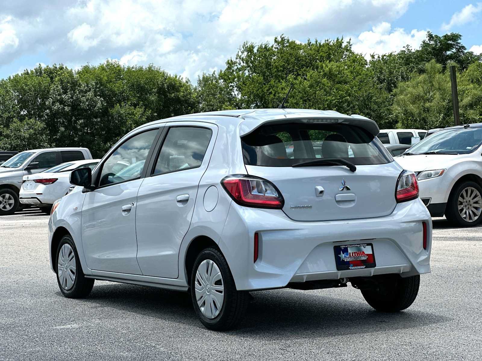 Used 2024 Mitsubishi Mirage ES FWD image 13