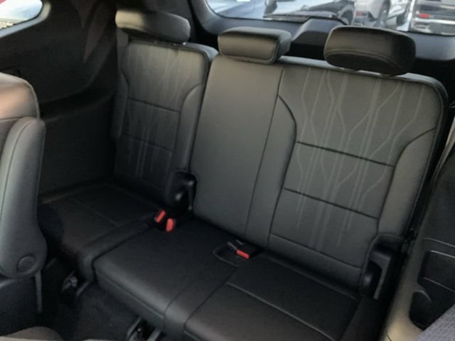 New 2026 Buick Enclave Avenir w/ Super Cruise Package FWD image 29