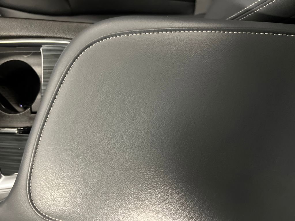 Certified 2023 Buick Enclave Essence w/ Sound and Sites Package image 28